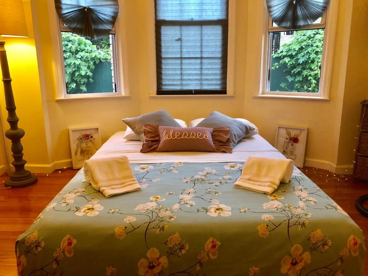 “Beautiful Space” 10 Mtos Airport Jfk The Beach location